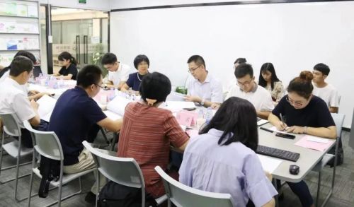 世界标准日:社会工作标准化深圳社工在行动