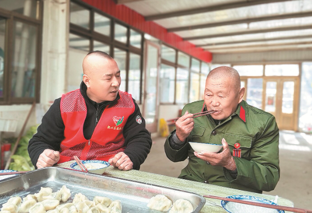 刘红涛:17载公益路传递爱与光